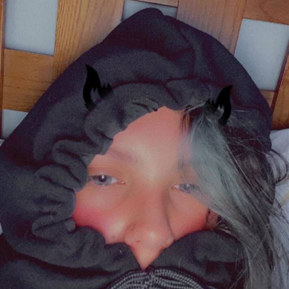 Meet your Posher, Shaila - Picture 1 of 1